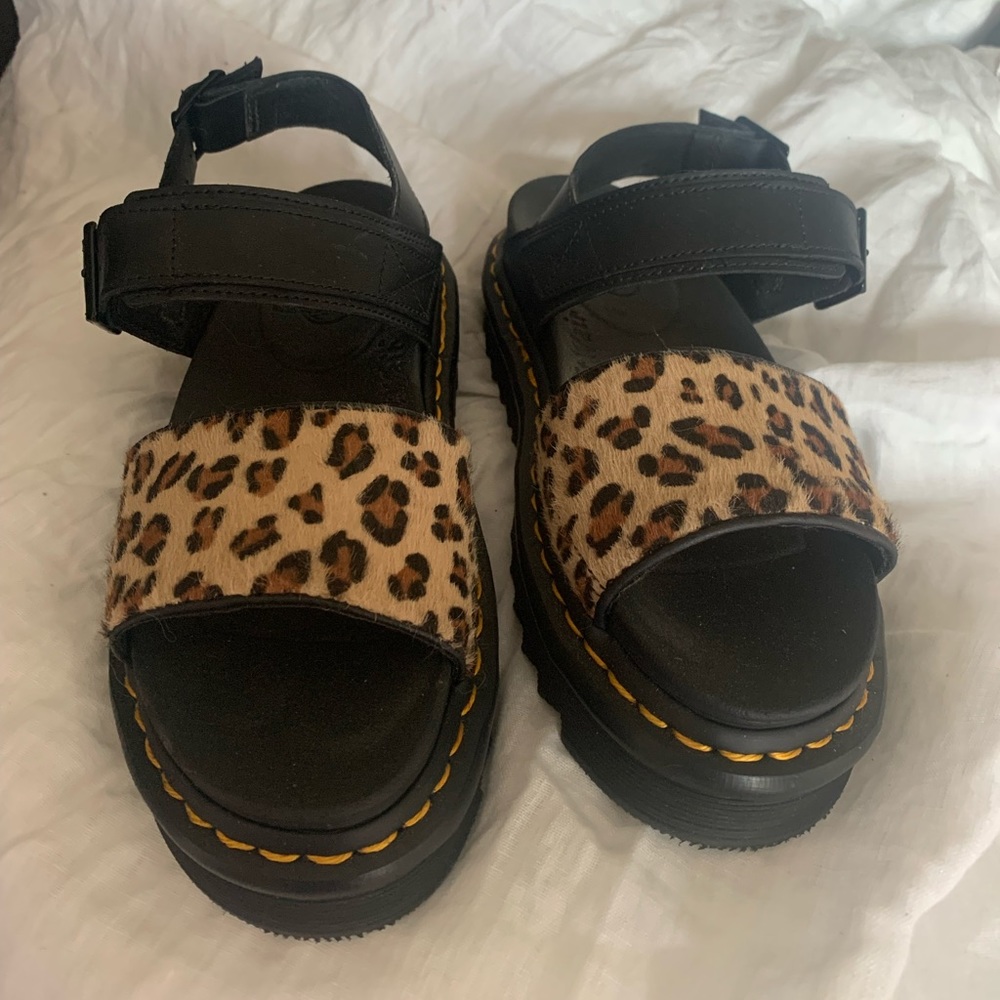 Dr.Marten’s Leopard print calf hair sandal